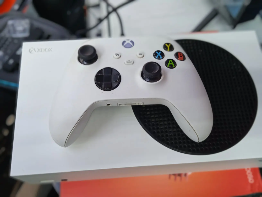 Игровая приставка XBOX Series S .500гб.