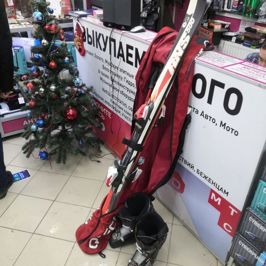 Лыжи горные  ботинки