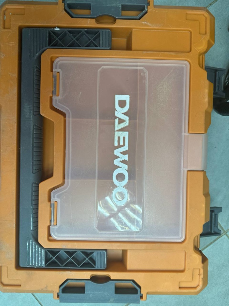 Гайковерт АККУМУЛЯТОРНЫЙ  daewoo