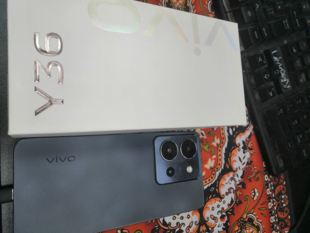Смартфон Vivo Y36 8/128