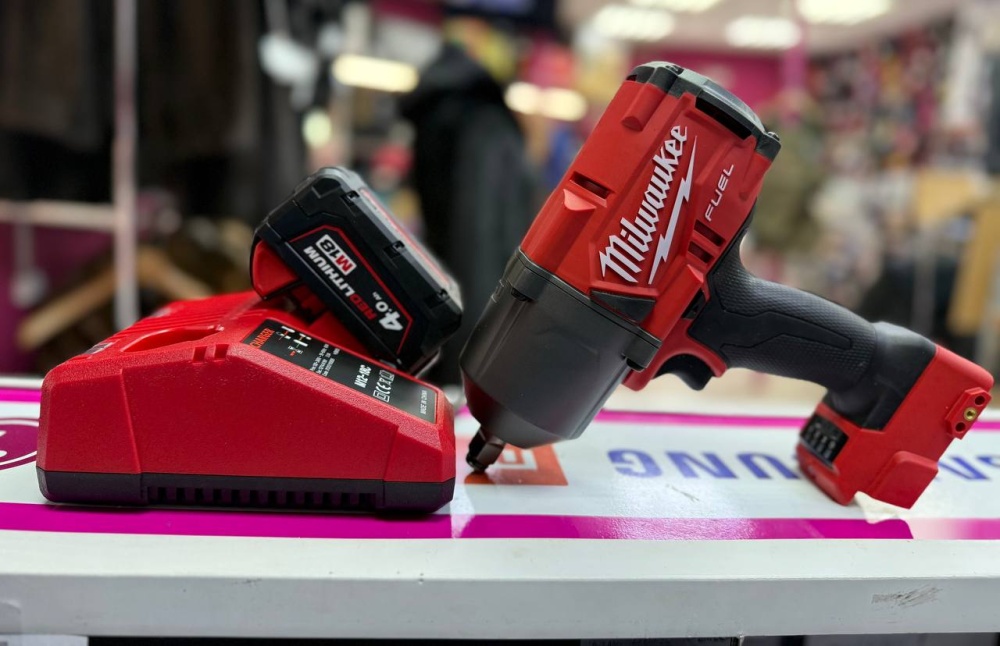 Гайковерт Milwaukee M18 FHIWF12