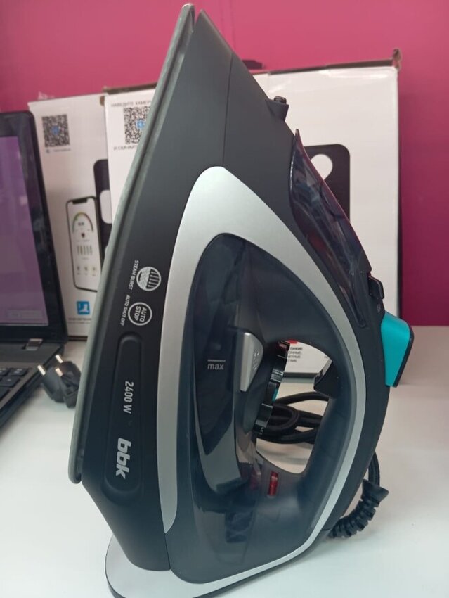 /Утюг BBK ISE-2405 2400Вт