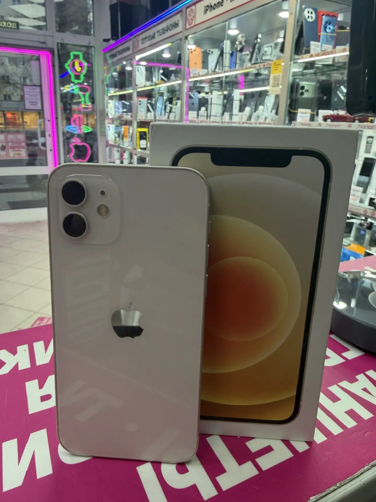 Смартфон iPhone 12 256 Gb