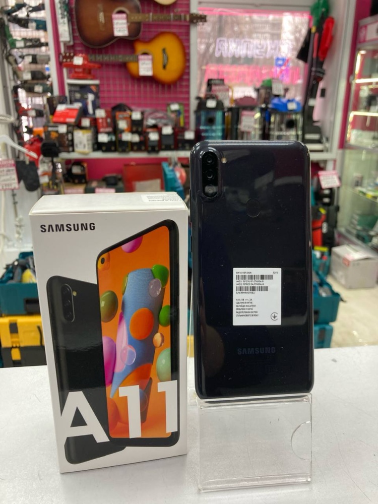 Смартфон Samsung A11 2/32
