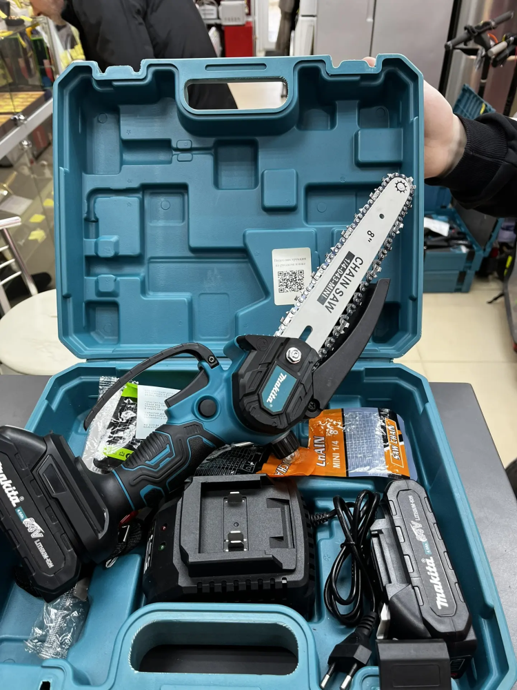 Цепная электропила Makita (реплика)