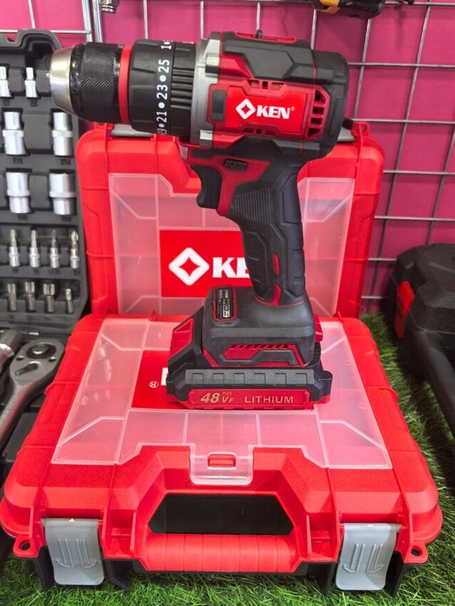 Шуруповерт KEN