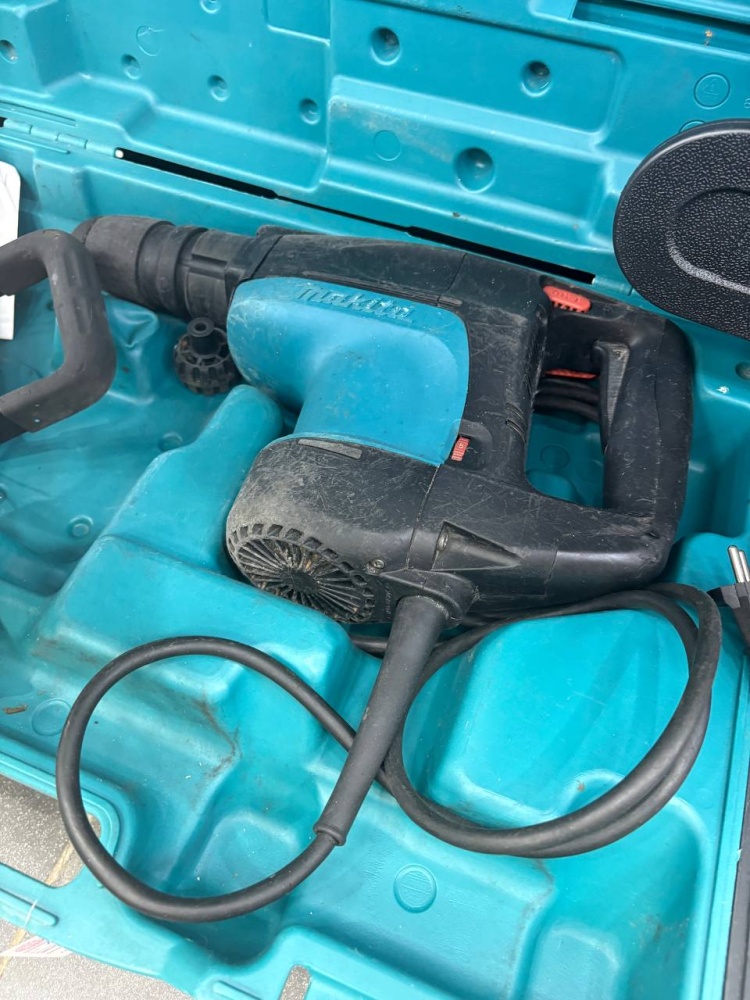 Перфоратор MAKITA ориг.япония HR4001c