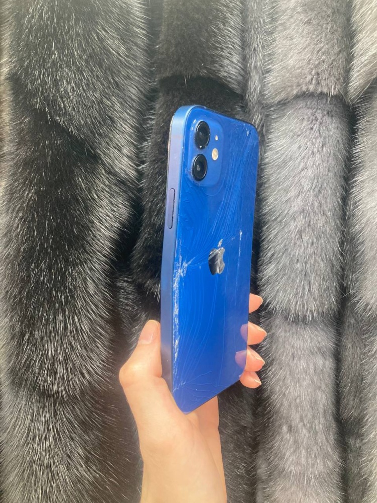 Смартфон iPhone 12 128 Gb