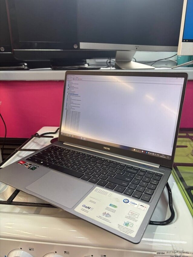 Ноутбук TECNO MEGABOOK T1