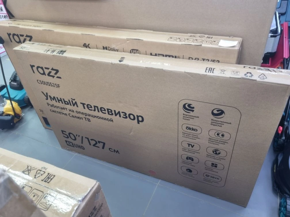 Телевизор смарт Razz 50" c Салют ТВ.