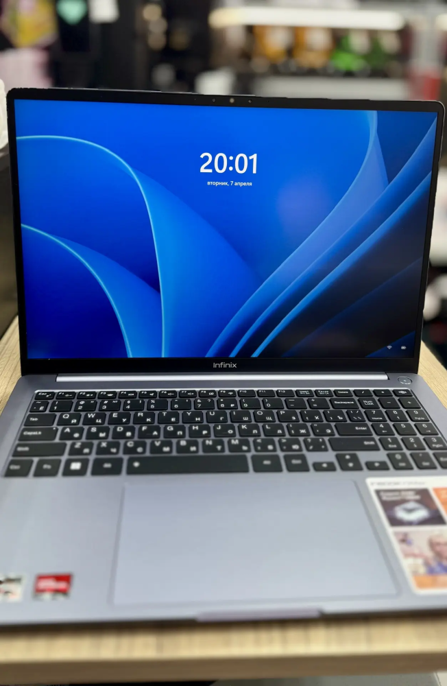 Ноутбук infinix inbook y3 MAX
