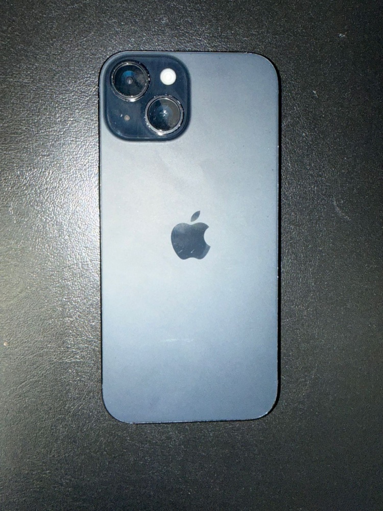 Смартфон iPhone 15 128 GB