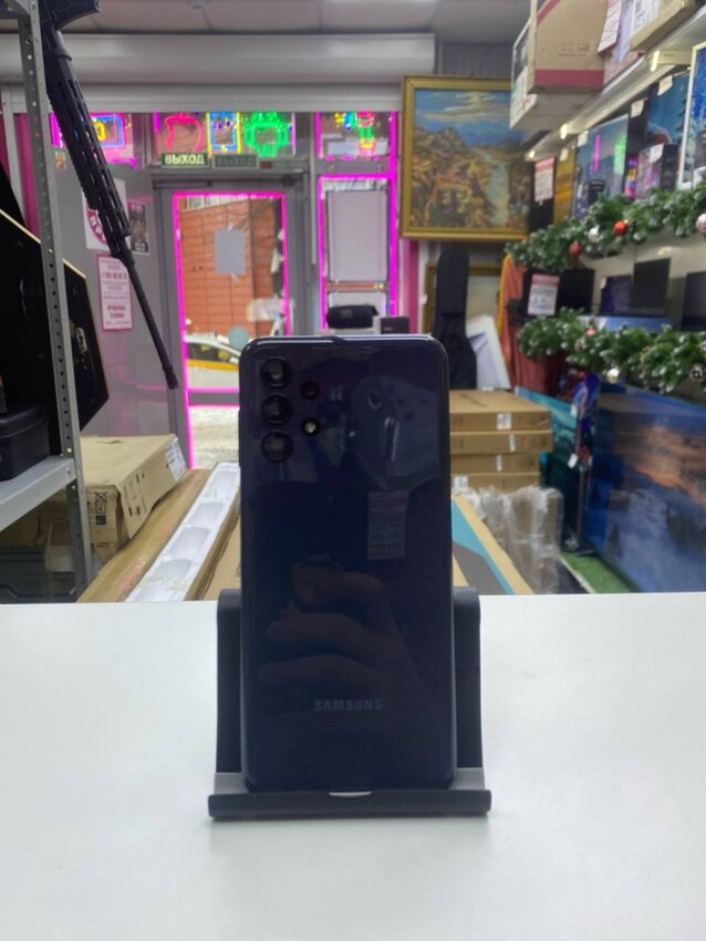 Смартфон Samsung A13 4\64gb