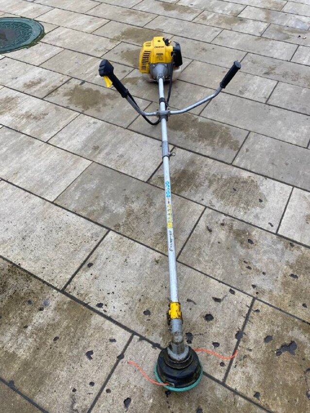 Бензотриммер Champion hampion т523