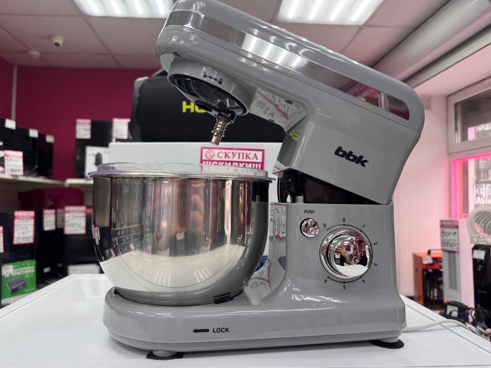 Миксер планетарный BBK KBM1400