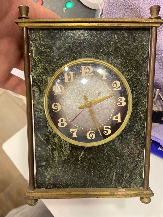 Часы настольные МОЛНИЯ СССР