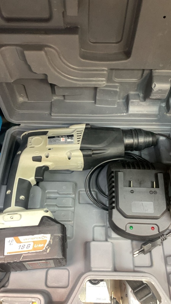 Перфоратор Интерскол ПА18/18 Л2