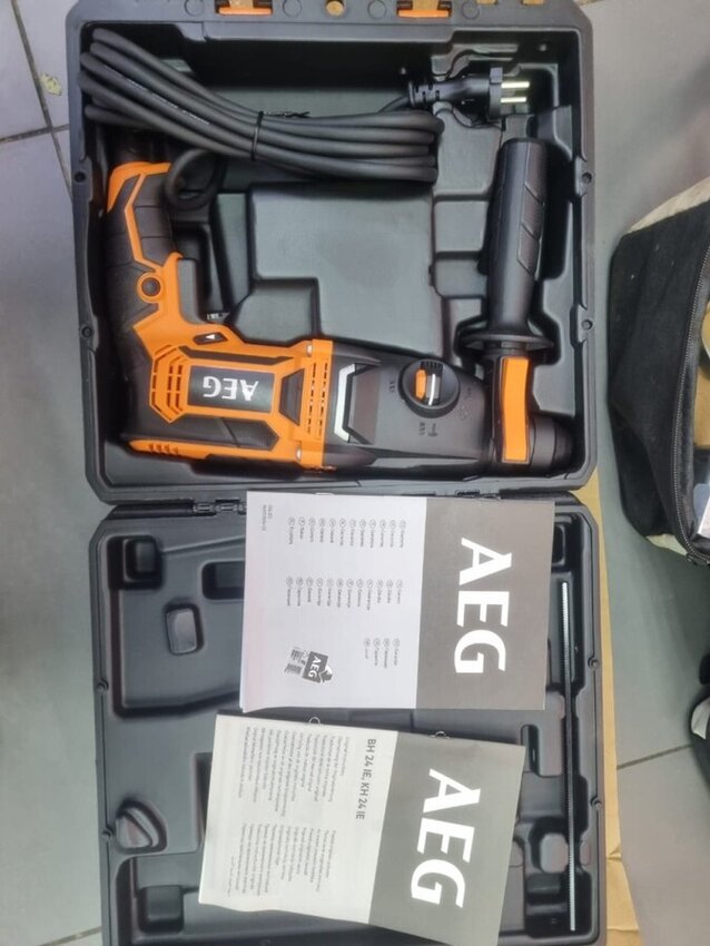 Перфоратор AEG KH 24  IE  новый оригинал