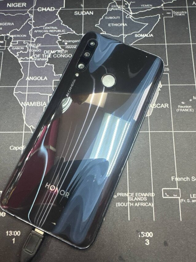 Смартфон Honor 20i 128