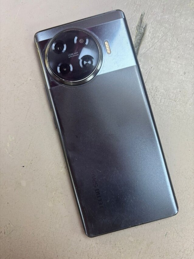 Мобильный телефон Tecno SPARK 20 Pro+ 8\256