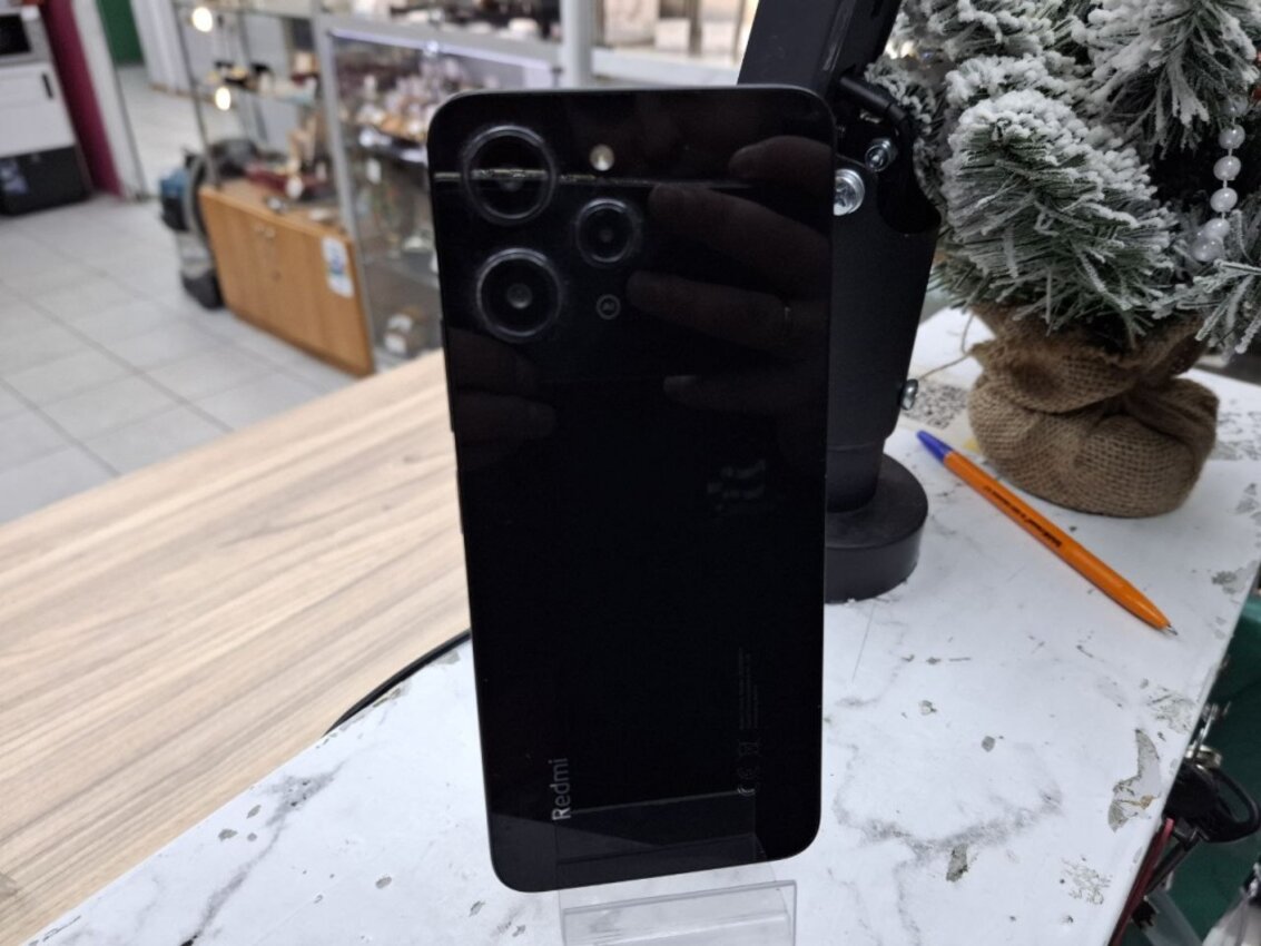 Смартфон Xiaomi Redmi 12