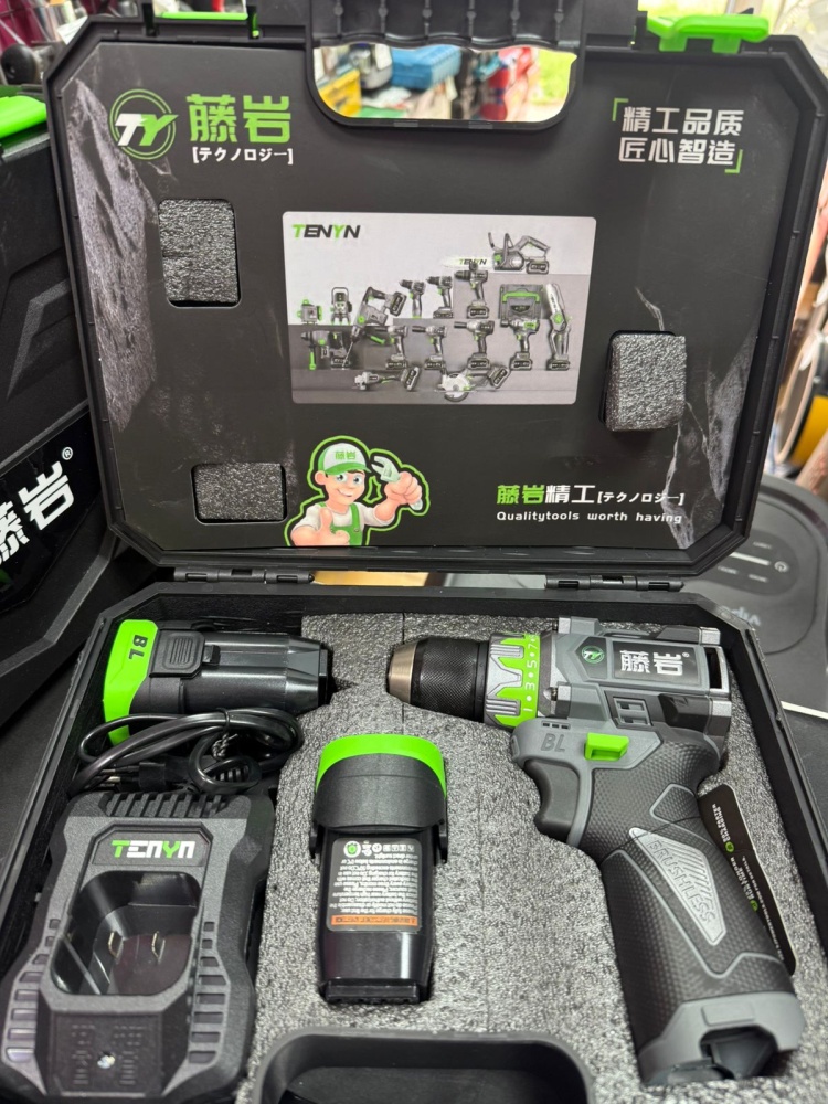 Шуруповерт Tenyn EX18