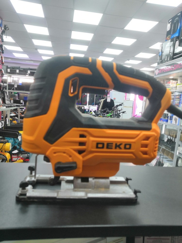 Лобзик deko dkjs1050e