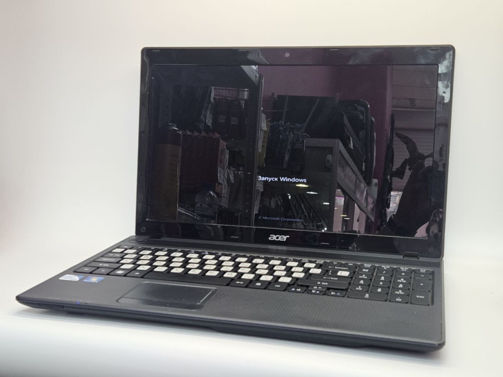 Ноутбук Acer (celeron 2\320gb)
