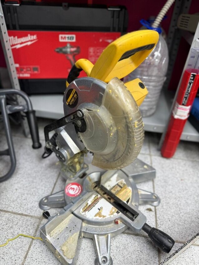 Торцовочная пила Энкор Корвет 8m