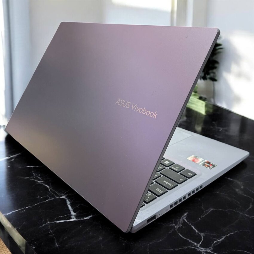 Ноутбук ASUS Vivobook Ryzen 7 16gb 512ssd