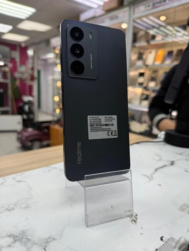 Смартфон Realme C75