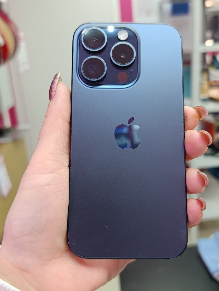 Смартфон iPhone 15 PRO ,128gb