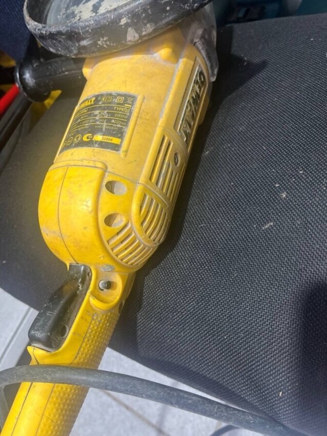 УШМ (Болгарка) DEWALT /230