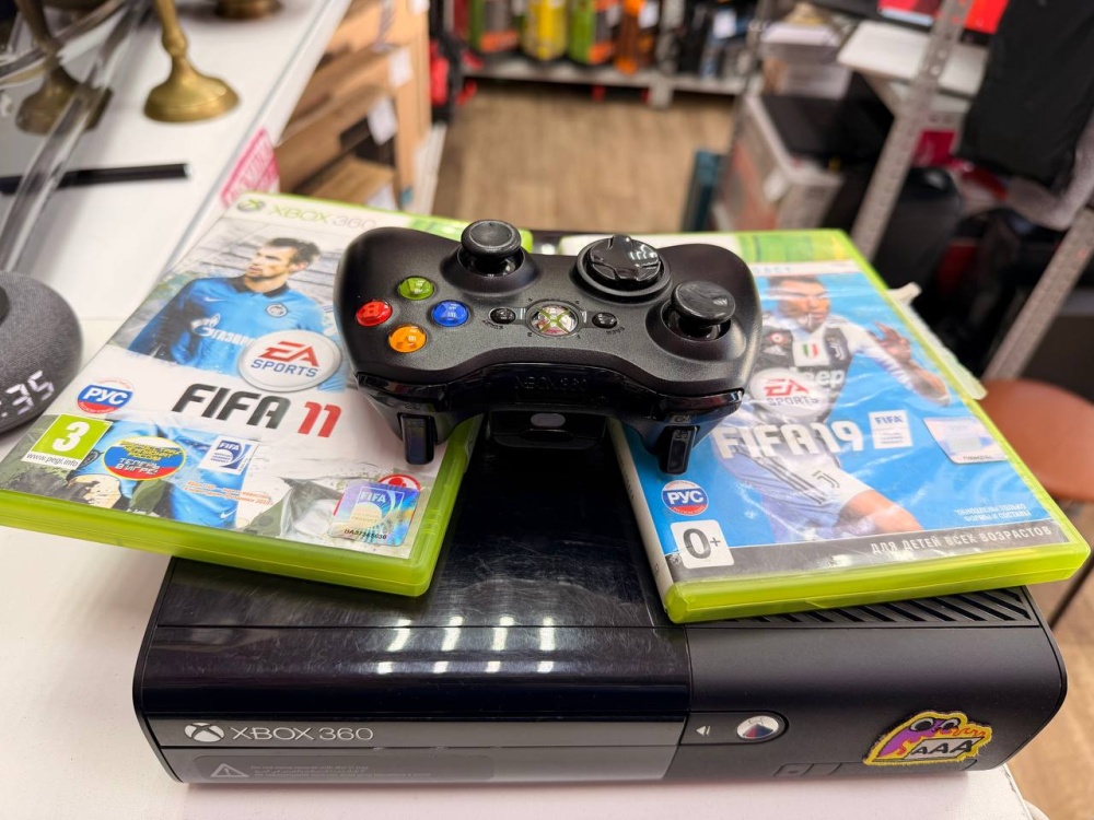 Игровая приставка XBOX 360
