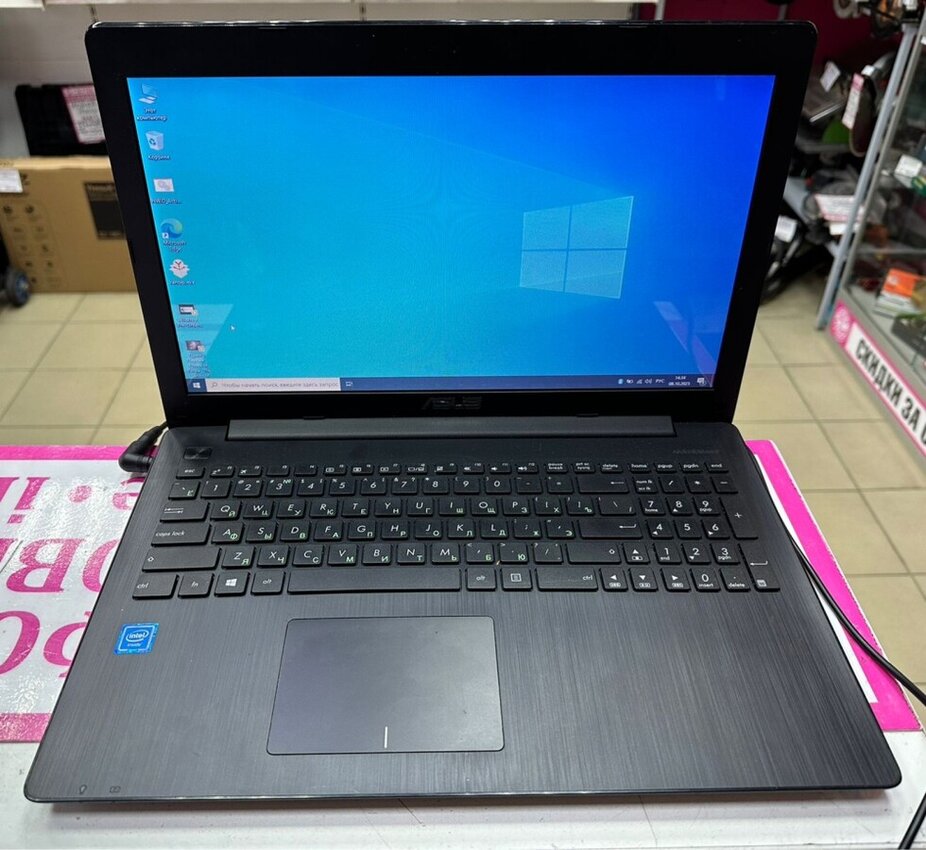 Ноутбук ASUS P553M