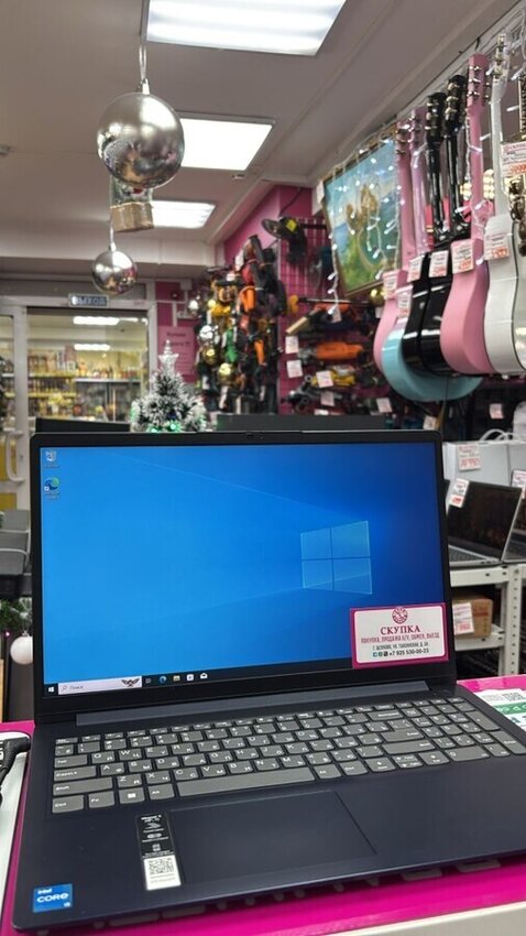 Ноутбук Lenovo i3-1215U 8x1.2/8/512SSD