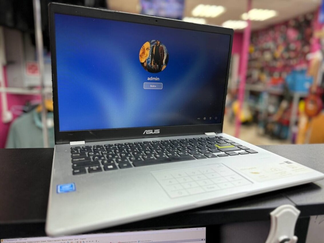 Ноутбук ASUS E410M