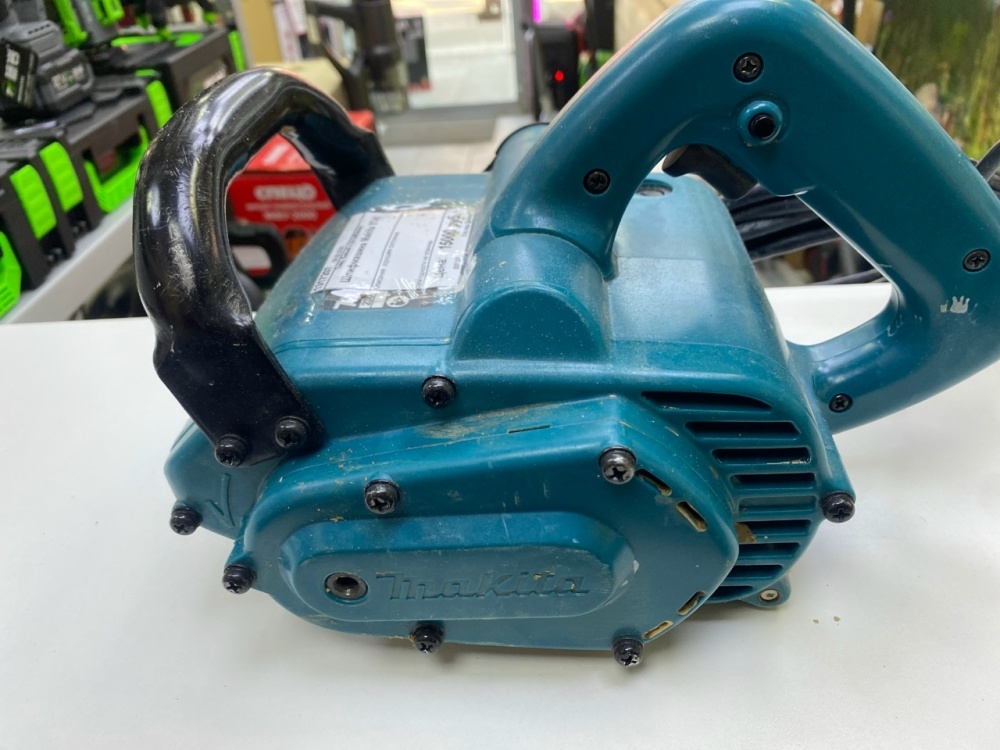 Шлифмашина Makita 9741