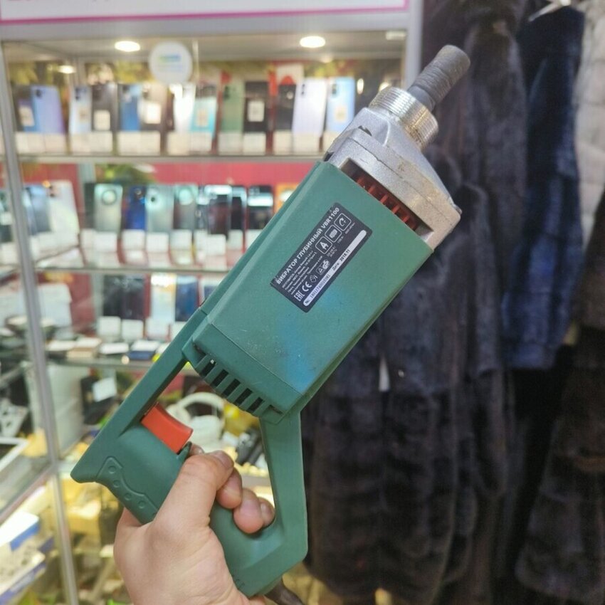 Вибратор глубинный VBR1100