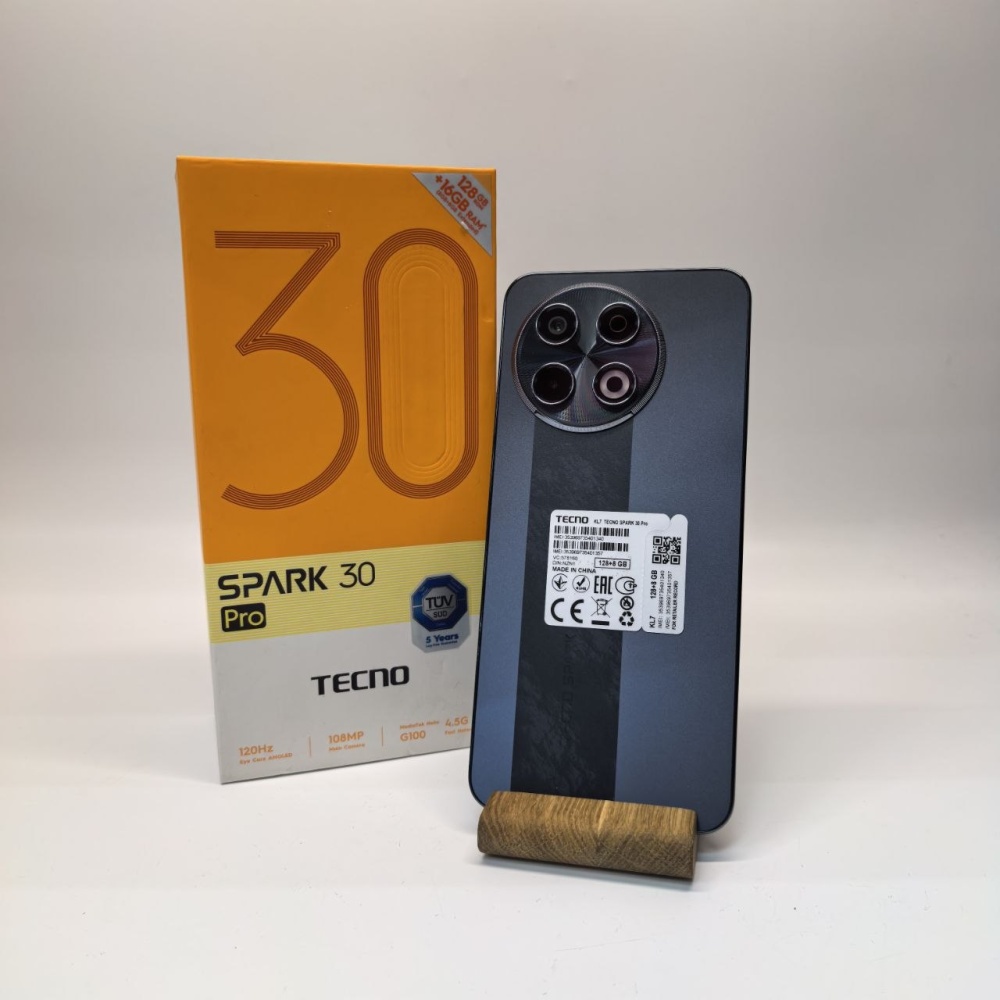 Мобильный телефон Tecno Spark 30 Pro 8\128