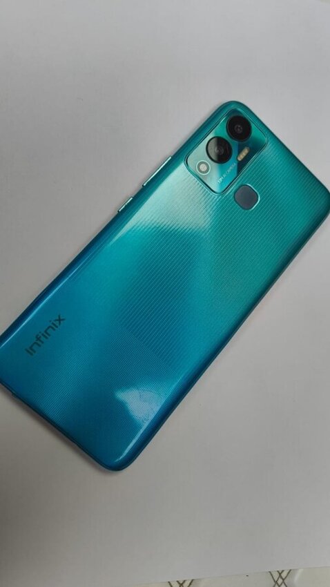 Мобильный телефон Infinix Hot 12 Play 64gb