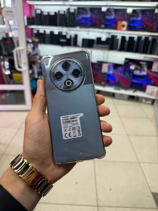 Мобильный телефон Tecno Spark 30 8/128
