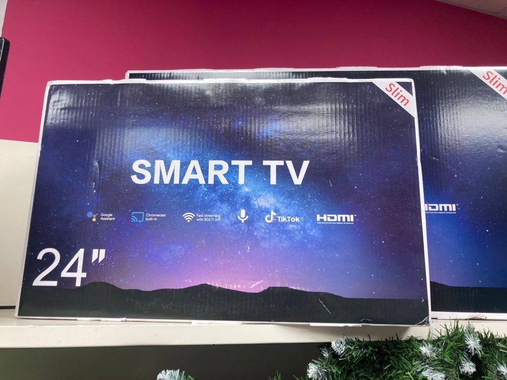 /Телевизор Smart 24*