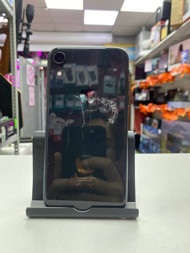 Смартфон iPhone XR 64 Gb