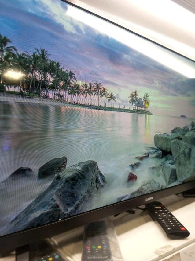 Телевизор Gold Star 32 Smart