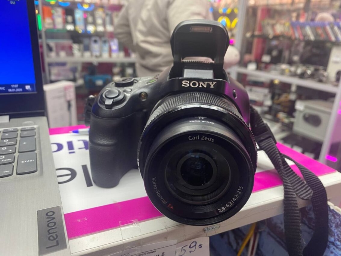 Фотоаппарат Sony  DSC-HX300